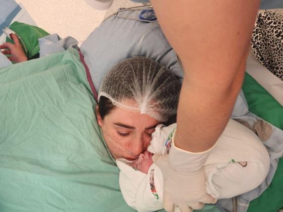 «Ханукальное чудо Мааян»: вопреки всему - рождение здорового сына спустя четыре года после рака шейки матки