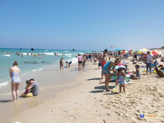 Арье Дери распорядился открыть пляжи на праздник Песах