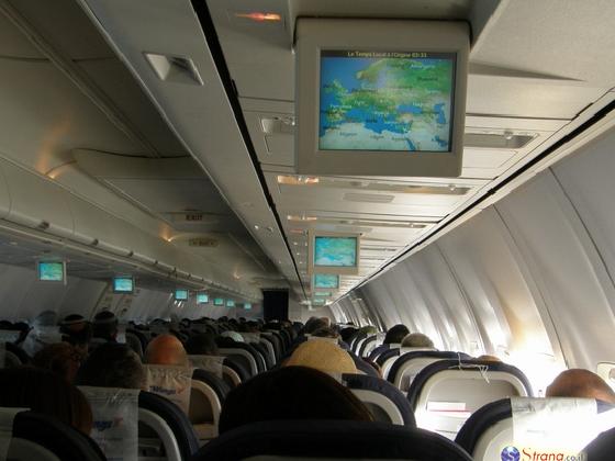 В самолете ортодоксы отказались сидеть рядом с женщиной