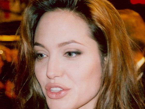 Анджелина Джоли вернулась из Ирака: 