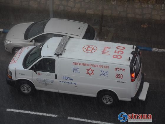 Окно упало на такси в Тель-Авиве: к чему может привести непогода
