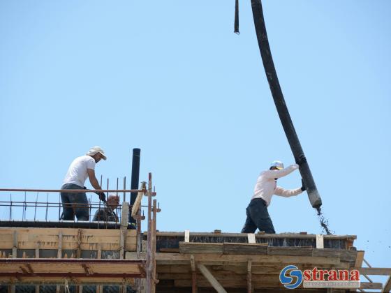 Израиль увеличит квоту на палестинских рабочих в строительном секторе