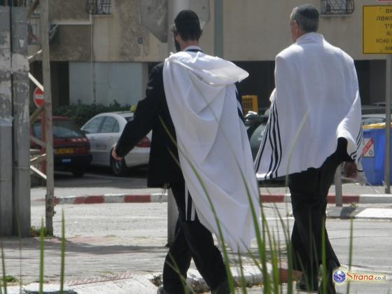 Жителям Бейт-Эля разрешили провести демонстрацию против запрета на молитву, но запретили молиться
