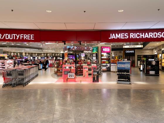 Duty Free возвращается: James Richardson возобновляет полную работу в Бен-Гурионе