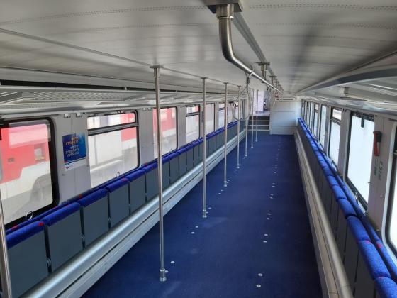 В израильских поездах появятся «стоячие» вагоны