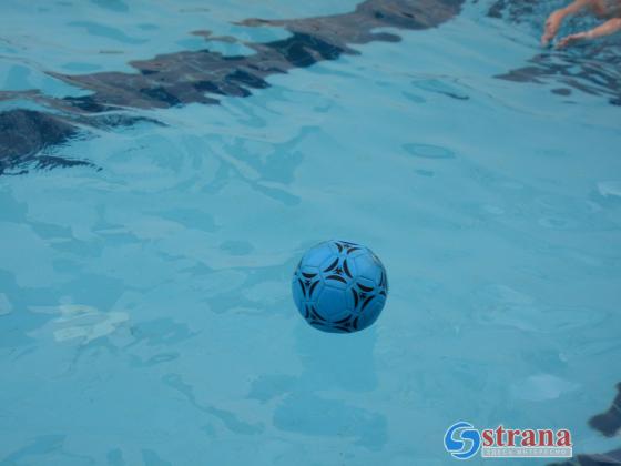 Четырехлетний мальчик пострадал, купаясь в бассейне в Хадере