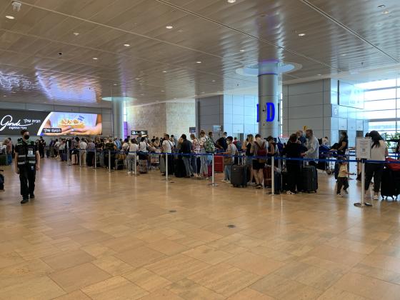 Уже в марте израильский международный аэропорт обслужил почти миллион пассажиров