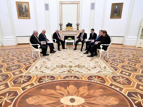 В Москве прошли переговоры Владимира Путина с председателем ПНА Махмудом Аббасом