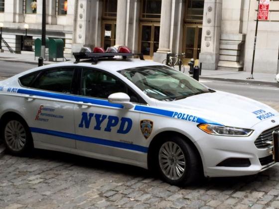 Видео: полиция Нью-Йорка арестовала студентов ХАБАДа, которые мешали засыпать туннель в синагогу