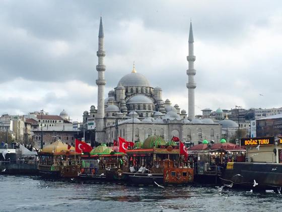 МИД отчитал консула в Стамбуле за интервью Reuters