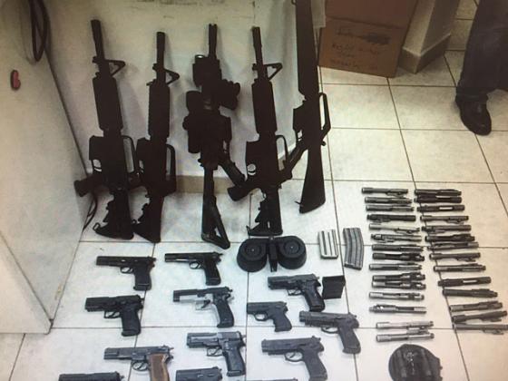 За минувшую неделю полиция конфисковала около 80 единиц оружия