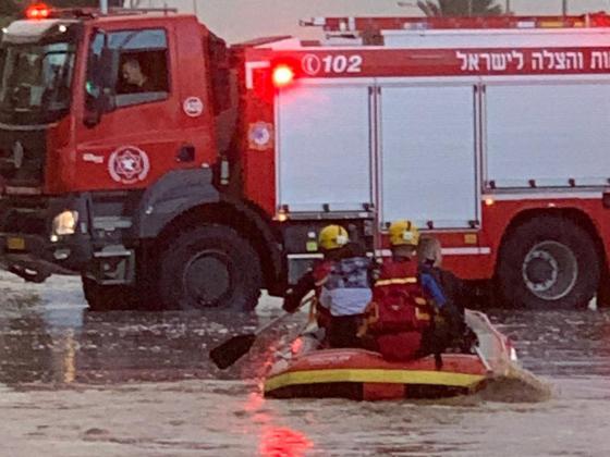 Наводнение в хайфском районе Эйн а-Ям; спасены 15 человек