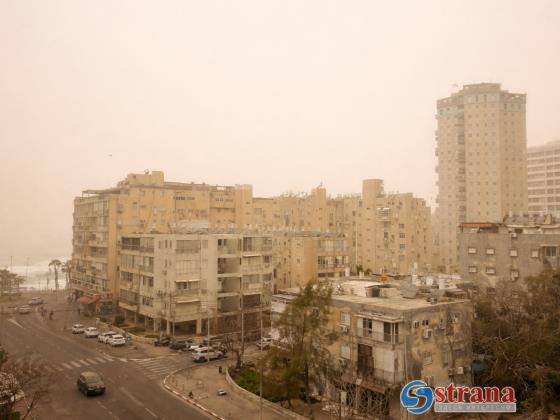 Редкая февральская пылевая буря в Израиле, но 30.000 человек все равно вышли на природу