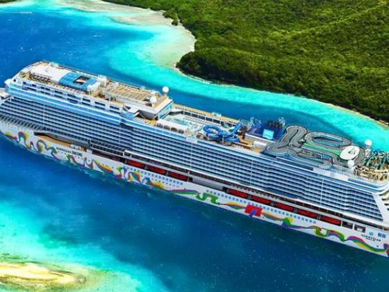 Norwegian Cruise Line ждет вас на борту лайнера с бокалом мохито