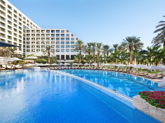 Сеть отелей Isrotel удостоена престижной награды Traveller Review Awards 2026 от Booking