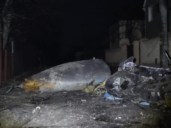Опубликована видеозапись падения ракеты в жилом районе на окраине Киева