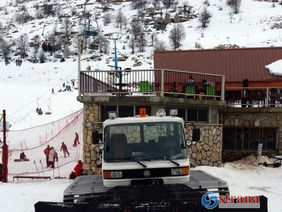 Горный курорт Хермон закрыт для посетителей, снегопад продолжается