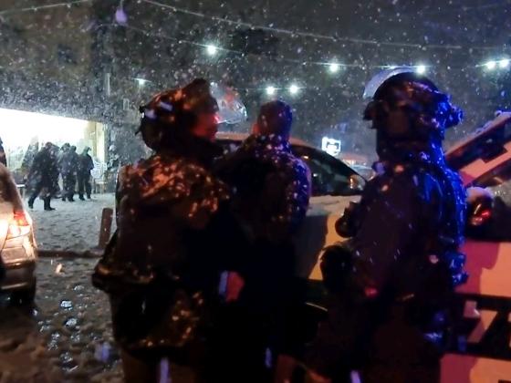  «Снежные»  беспорядки в Иерусалиме. Полиция применяет спецсредства для разгона толпы