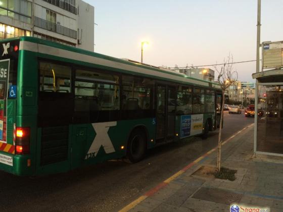 Банк Израиля: только 21% израильских работников ездят на работу на общественном транспорте