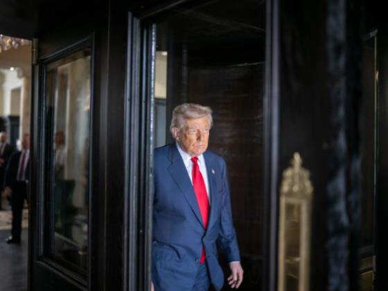 Трамп уточнил число погибших заложников