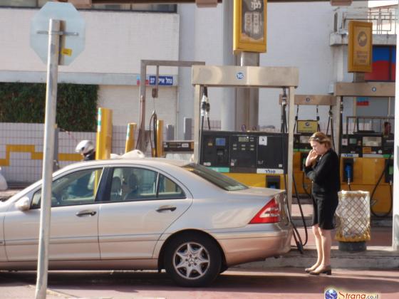 Бензин в Израиле подешевеет на 14 агорот за литр