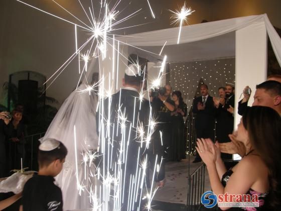 COVID-19 отступает: в воскресенье в Израиле ожидается 200 свадеб