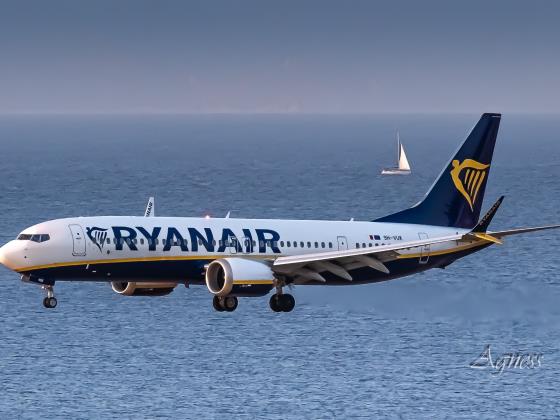 Ryanair начал штрафовать опоздавших пассажиров