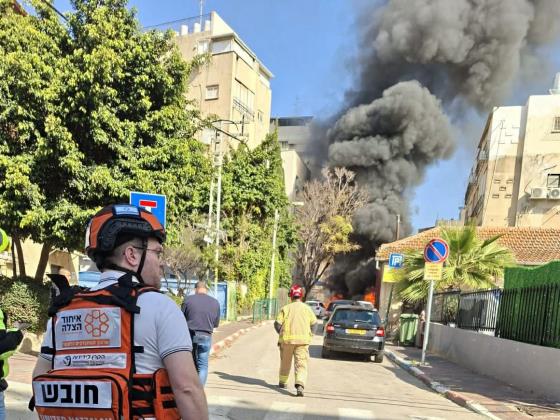 Обстрел центра Израиля: десятки падений, из-под завалов  спасены мать и двое детей