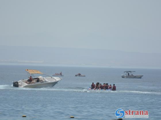 Возле эйлатского побережья Красного моря столкнулись надувное плавсредство и катер