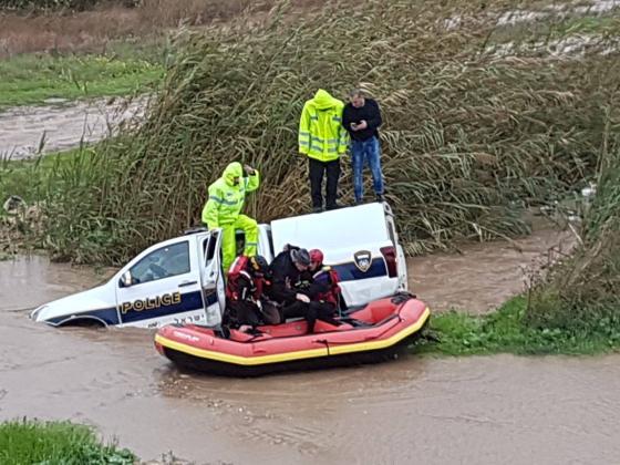 Полиция готовится к зимней буре: рекомендации для водителей