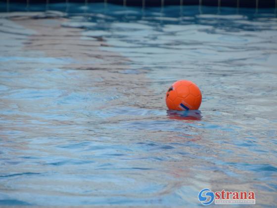 В частном бассейне в мошаве Мейтав едва не утонул ребенок