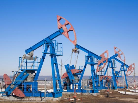 Bloomberg: американская блокада вынудила Иран сократить добычу нефти