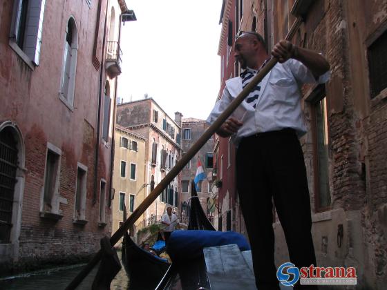 Венеция планирует взимать с туристов плату за посещение города