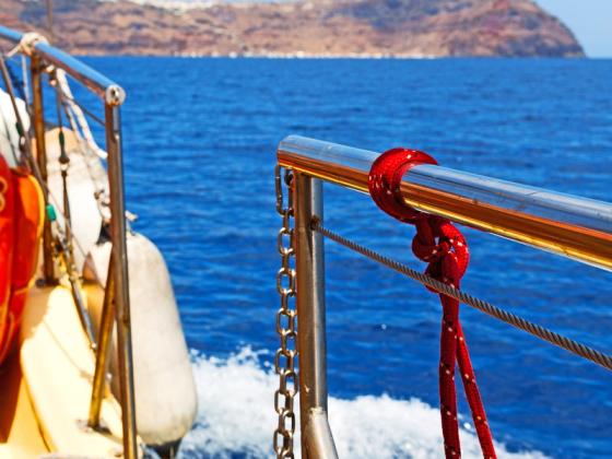 Драма в Средиземном море: греки выбросили израильского школьника за борт