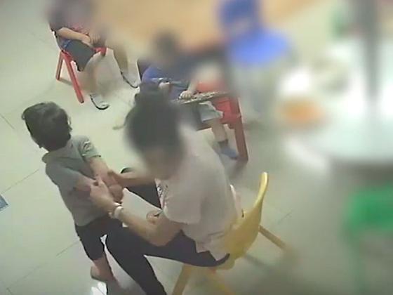 Полиция распространила видеоматериалы из дела о насилии над детьми в частных яслях. ВИДЕО