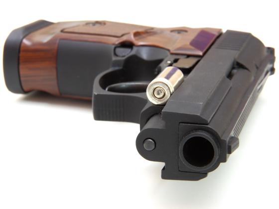 Рамле: киллер спрятал убойный пистолет в плюшевой игрушке сына