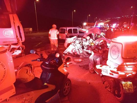 В Самарии израильский автомобиль насмерть сбил двух жителей ПА