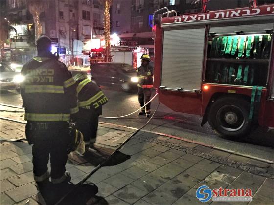 Пожар в жилом доме в Бат-Яме, мужчина получил тяжелое отравление дымом