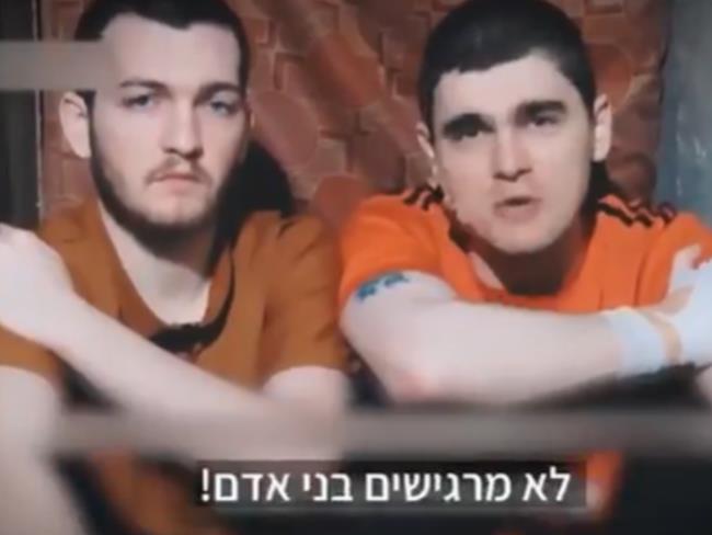 Опубликовано видео заложников Максима Харкина и Бара Куперштейна
