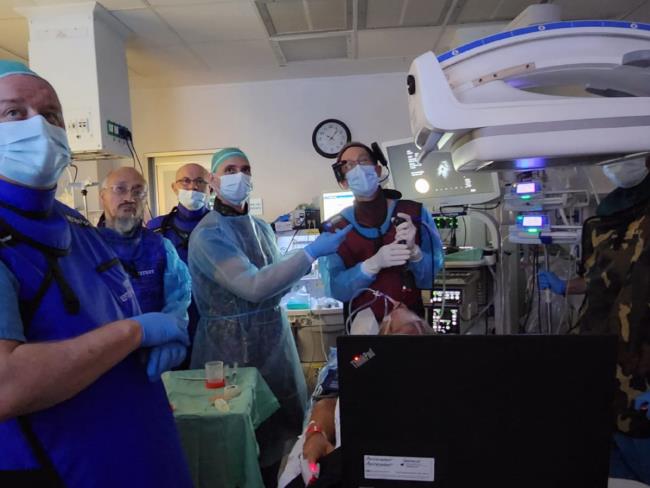 Впервые в мире в больнице «Меир» использована революционная комбинация технологий для лечения опухолей в глубине легких