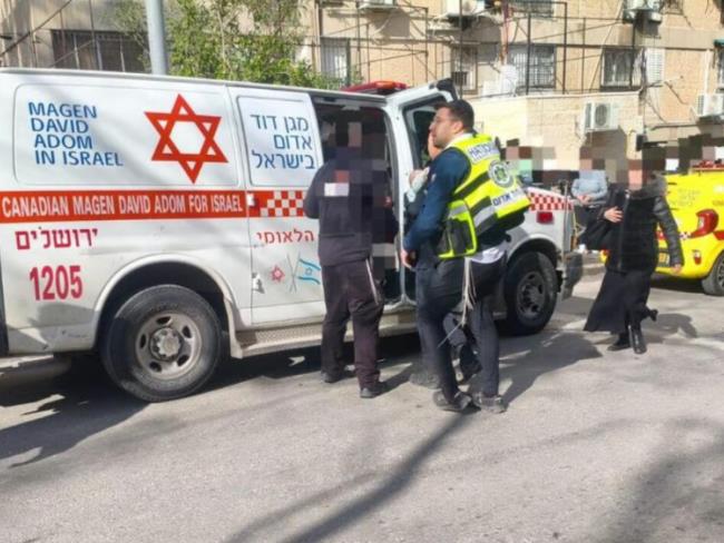 Двое малышей погибли, 53 пострадали от отравления в детском саду в Иерусалиме