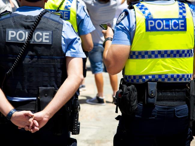 Теракт во время празднования Хануки в Сиднее: убиты 11 человек, один террорист ликвидирован