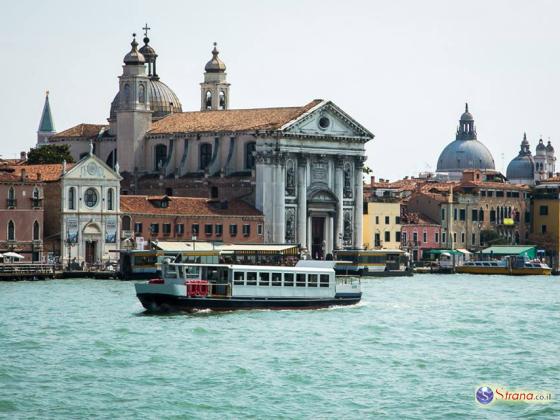 Венеция ограничивает количество людей в туристических группах и вводит налог