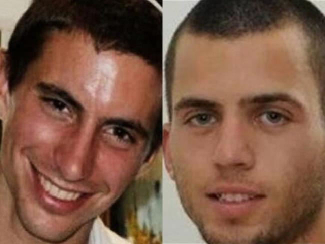 ХАМАС опубликовал видео с жетоном, принадлежавшим погибшему израильскому солдату