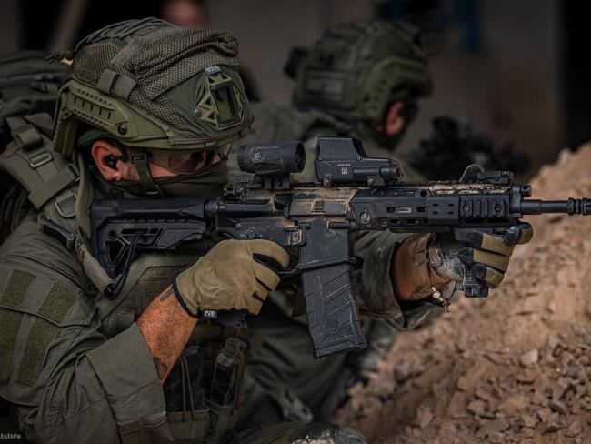 Отряды самообороны по всему Израилю получили тысячи штурмовых винтовок «Арад»