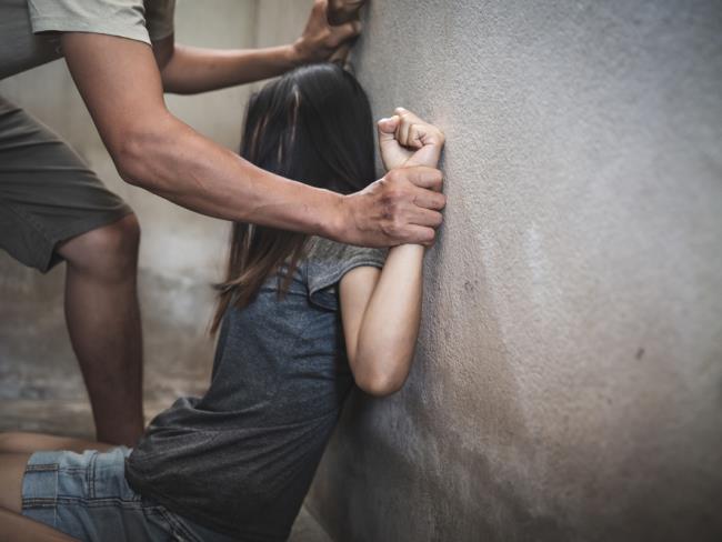 Житель Хеврона приговорен к 11 годам тюрьмы за изнасилование военнослужащей на пляже в Бат-Яме