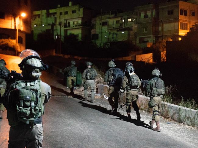 Силы ЦАХАЛа в ночь на 8 апреля действовали в районах Шхема, Туль-Карема, Калькилии, Рамаллы, Хеврона