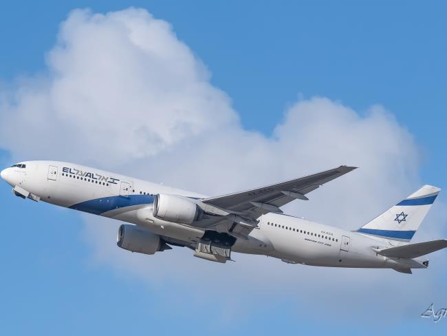Подозрение на попытку теракта на рейсе «Эль-Аль»: самолет совершил экстренную посадку