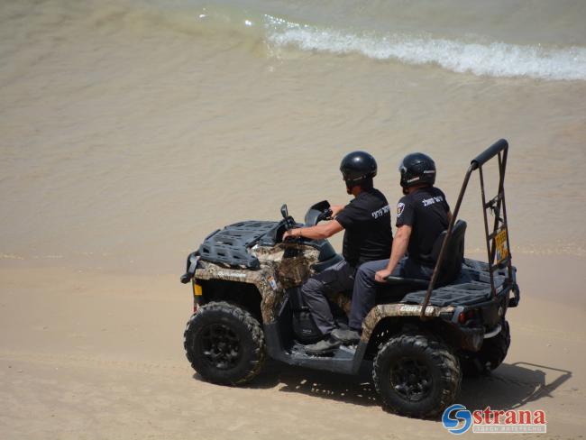 Полиция задержала эксгибициониста из Рамаллы, пристававшего к мальчикам на пляже в Нетании