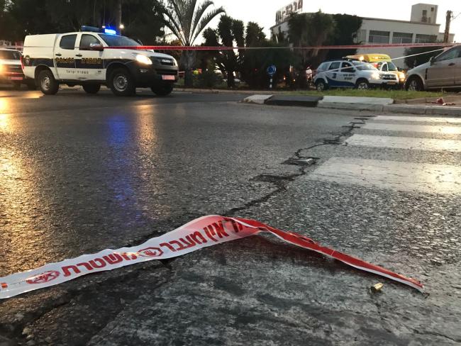 Стрельба по автомобилю в Лоде, один человек убит, двое ранены